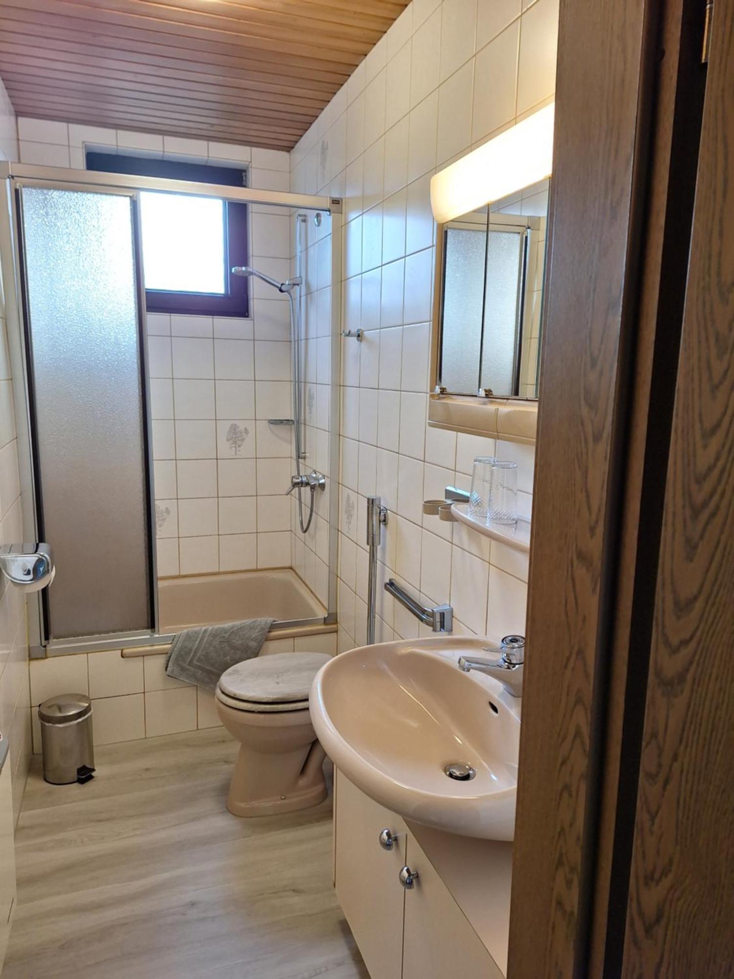 Ferienwohnung W.Esel Везел Екстериор снимка