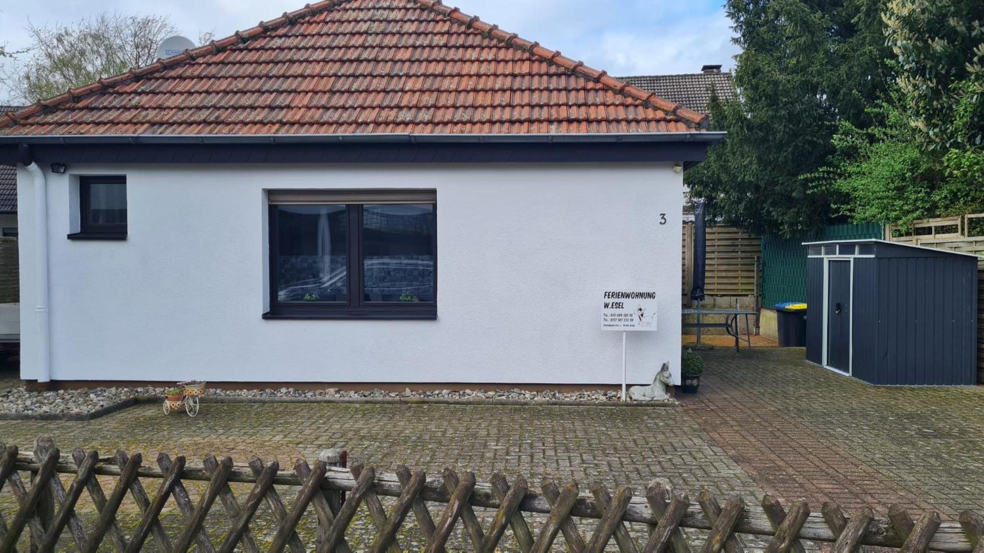 Ferienwohnung W.Esel Везел Екстериор снимка